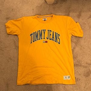 tommy hilfiger tshirt, size xl